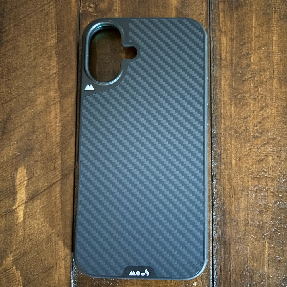 Mous —NEW in Sealed Box — Black Carbon Fiber iPhone 16 PLUS Case